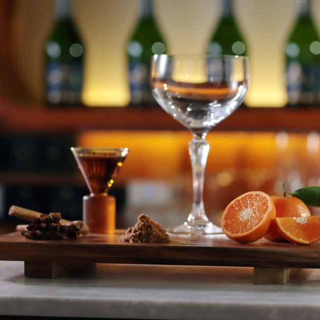 Cocktail d'hiver orange, rooibos, cannelle de Maison Aguila